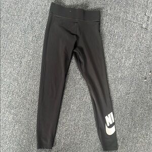 Nike women’s  Black Leggings